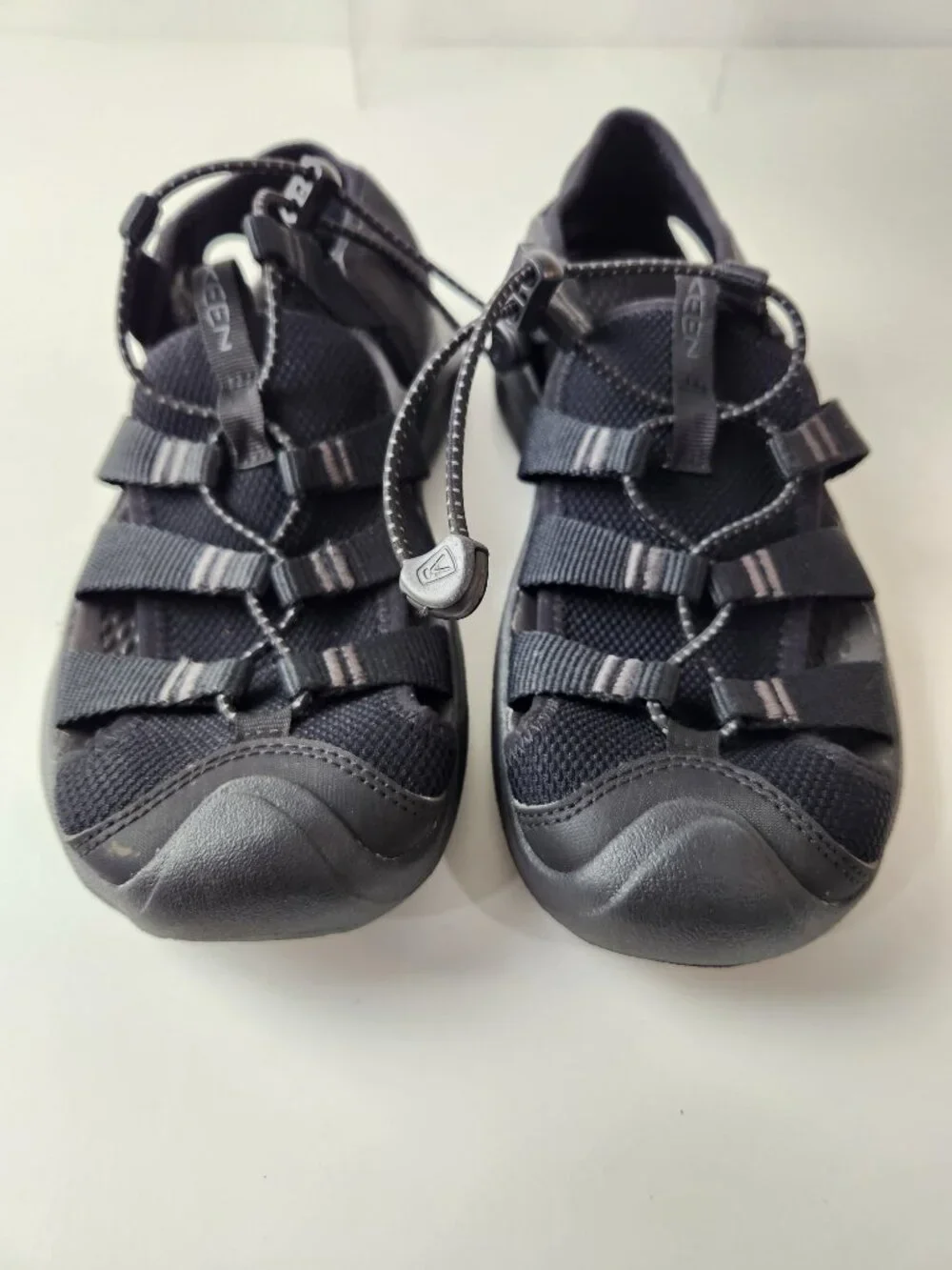 Keen Sandals Mens 8 Black Seanik H2 Bungee Cinch Toe Bumper Hiking Trekking